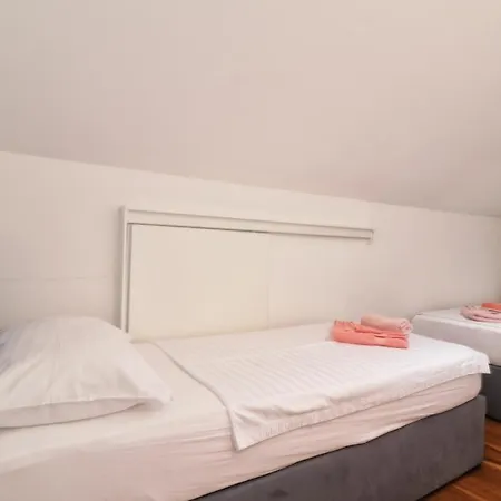 Kseni Pensjonat 3*